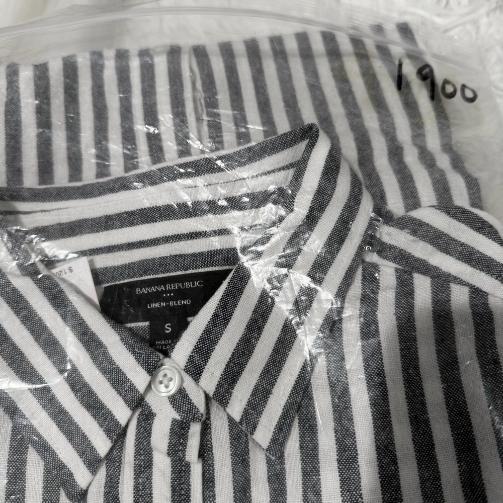 BANANA Republic Factory Gray and White Striped Long Sleeve Dress - Picture 11 of 12